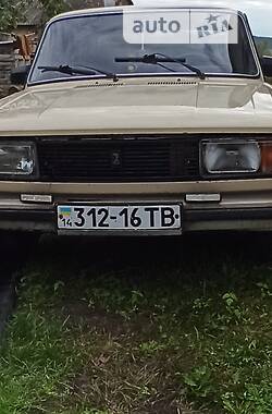 Седан ВАЗ / Lada 2105 1985 в Львове