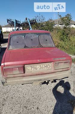 Седан ВАЗ / Lada 2105 1996 в Кельменцах