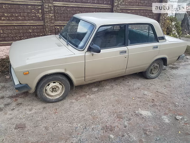 ВАЗ / Lada 2105 1985 VIN XTA210500G0736110 фото оголошення 13 з 31