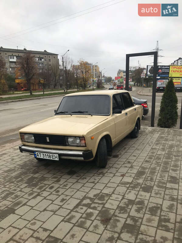 Седан ВАЗ / Lada 2105 1983 в Ивано-Франковске