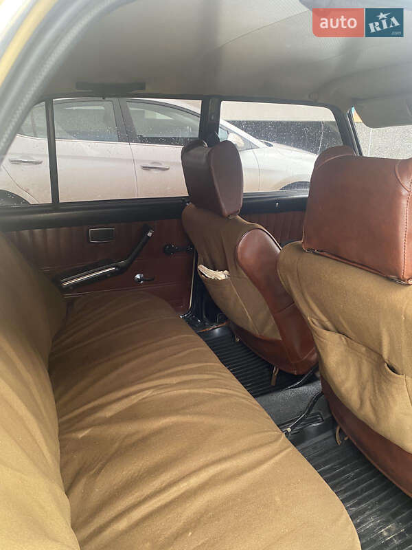 Седан ВАЗ / Lada 2105 1983 в Ивано-Франковске