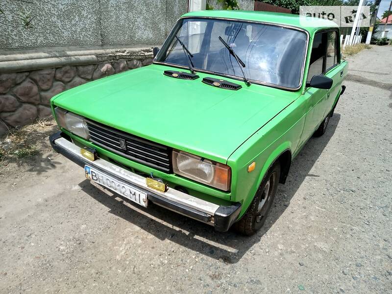 Седан ВАЗ / Lada 2105 1984 в Белгороде-Днестровском