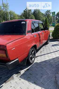 Седан ВАЗ / Lada 2105 1984 в Долине