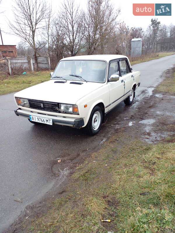 Седан ВАЗ / Lada 2105 1990 в Белой Церкви
