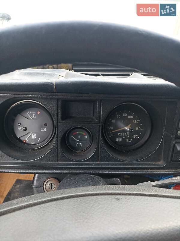 Седан ВАЗ / Lada 2105 1982 в Згуровке