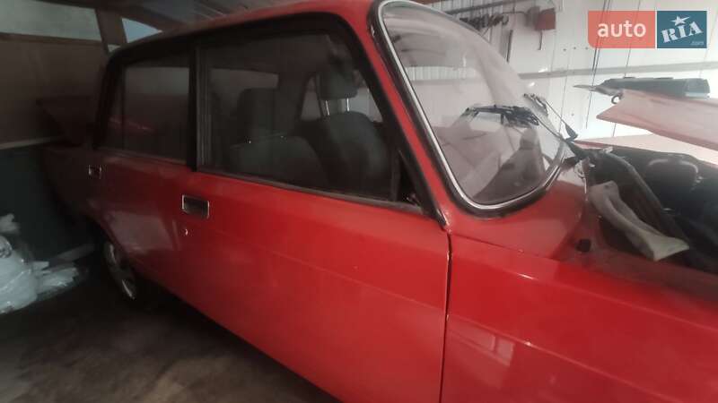 Седан ВАЗ / Lada 2105 1996 в Первомайске