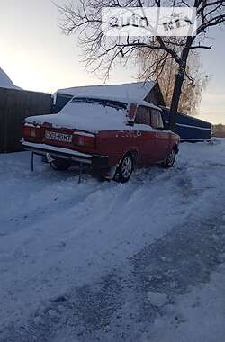 Седан ВАЗ / Lada 2105 1981 в Овруче