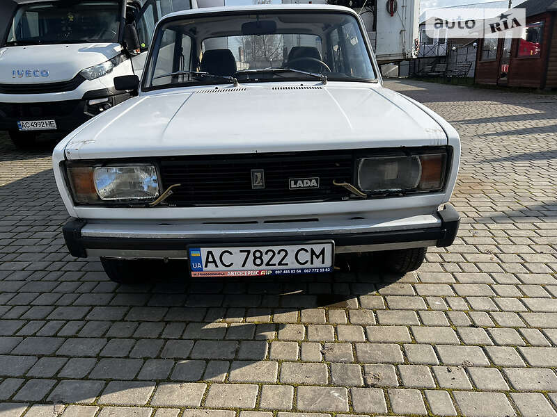 Седан ВАЗ / Lada 2105 1992 в Нововолинську