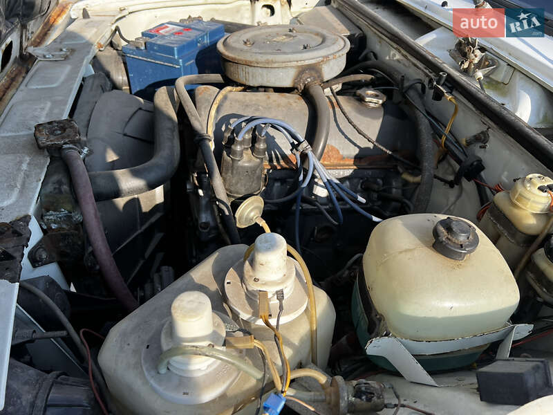 Седан ВАЗ / Lada 2105 1992 в Нововолынске