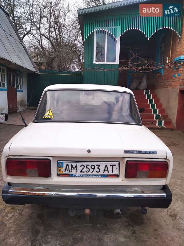 Седан ВАЗ / Lada 2105 1991 в Житомире