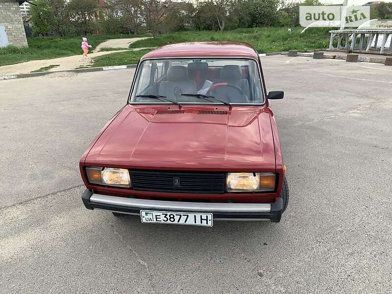 Седан ВАЗ 2105 1990 в 