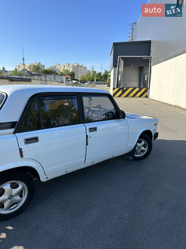 Седан ВАЗ / Lada 2105 1991 в Києві