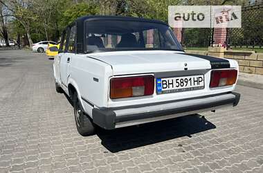 Седан ВАЗ / Lada 2105 2001 в Одессе