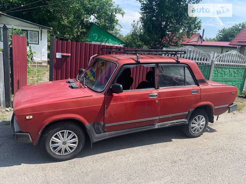 Седан ВАЗ / Lada 2105 1989 в Макарові