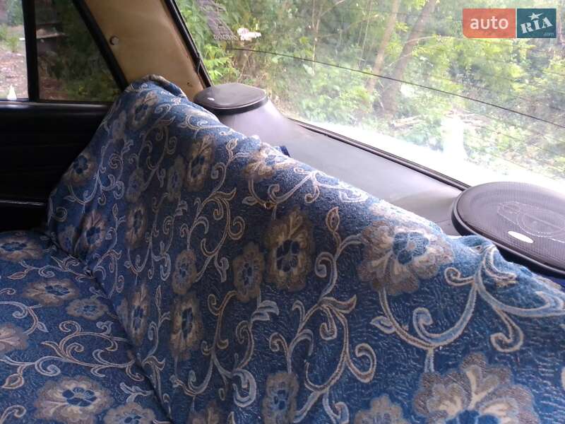 Седан ВАЗ / Lada 2105 1993 в Мироновке