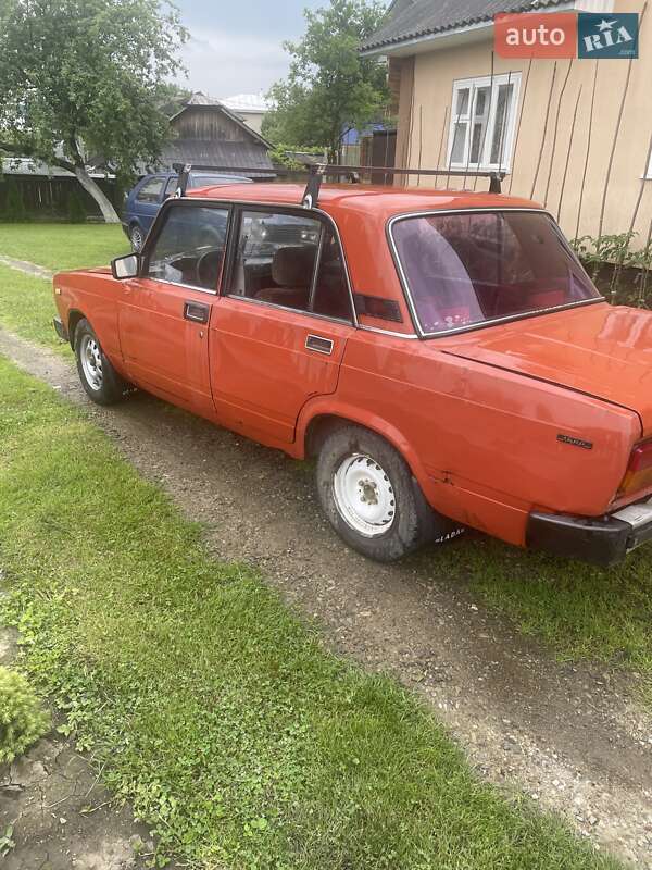 Седан ВАЗ / Lada 2105 1982 в Косове