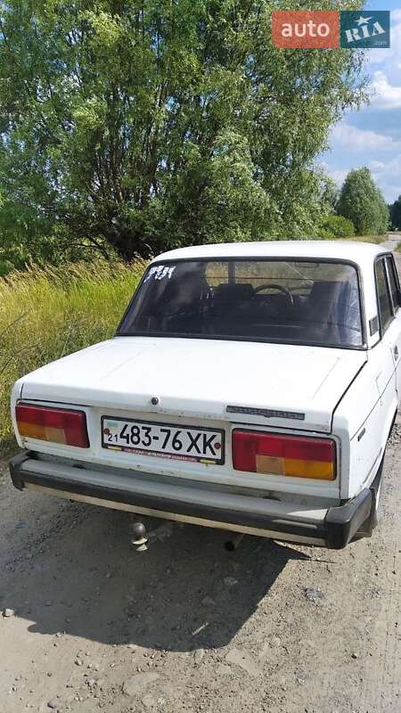 Седан ВАЗ / Lada 2105 1993 в Харькове