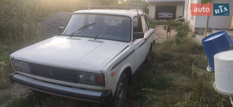 Седан ВАЗ / Lada 2105 1995 в Немирові