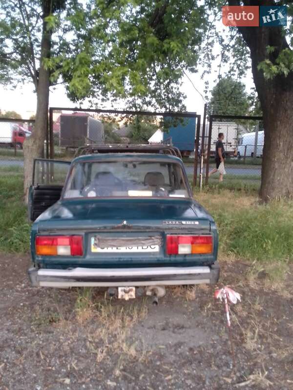 Седан ВАЗ / Lada 2105 2001 в Черкассах