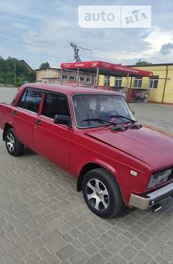 Седан ВАЗ / Lada 2105 1981 в Іллінцях