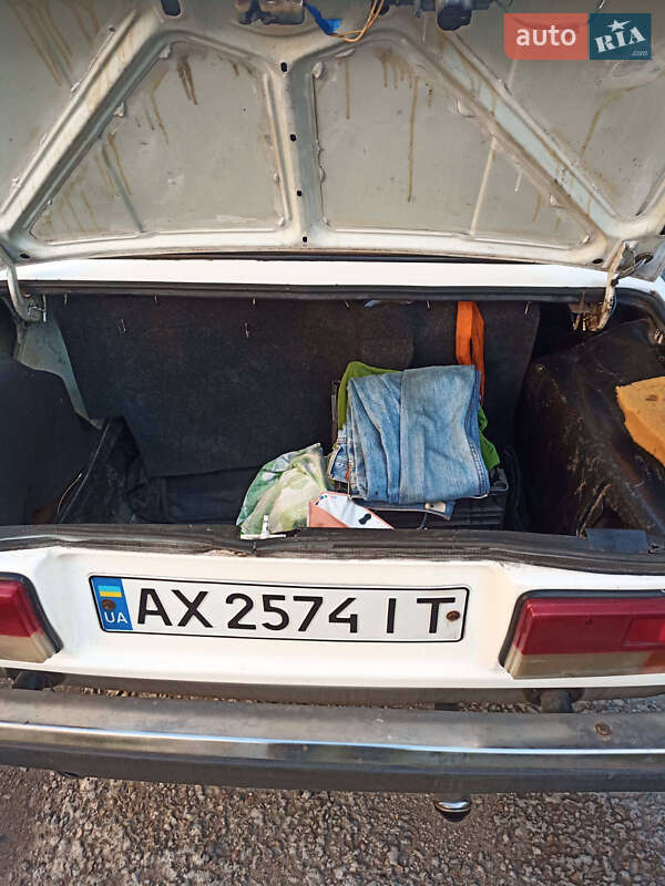 Седан ВАЗ / Lada 2105 1989 в Харькове