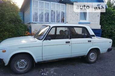 Седан ВАЗ / Lada 2105 1994 в Городку