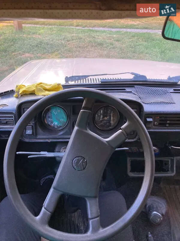 Седан ВАЗ / Lada 2105 1986 в Херсоні