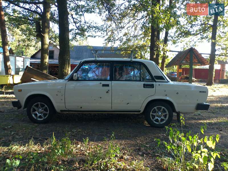 Седан ВАЗ / Lada 2105 1986 в Звенигородке фото 4 Седан ВАЗ / Lada 2105 1986 в Звенигородке