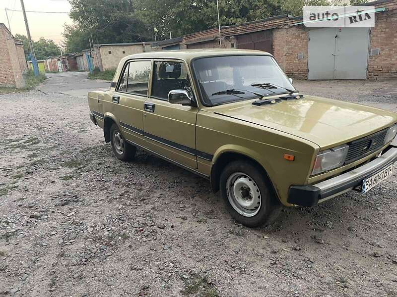 Седан ВАЗ / Lada 2105 1981 в Олександрії
