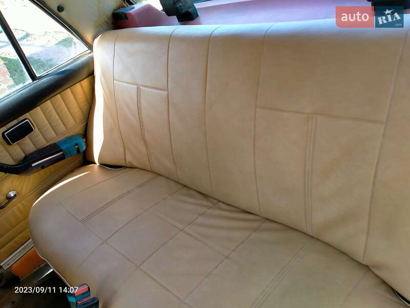 Седан ВАЗ / Lada 2105 1983 в Хорошеві