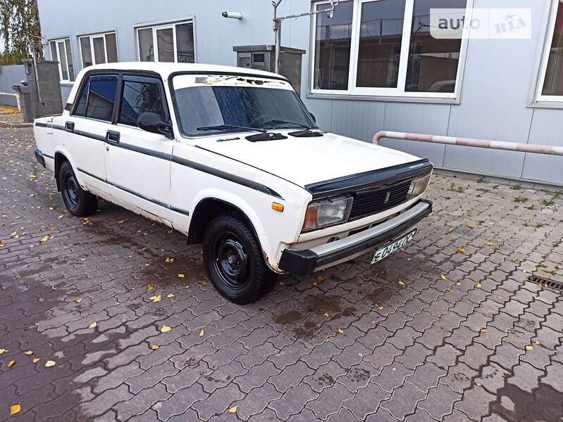 Седан ВАЗ / Lada 2105 1982 в Мукачево