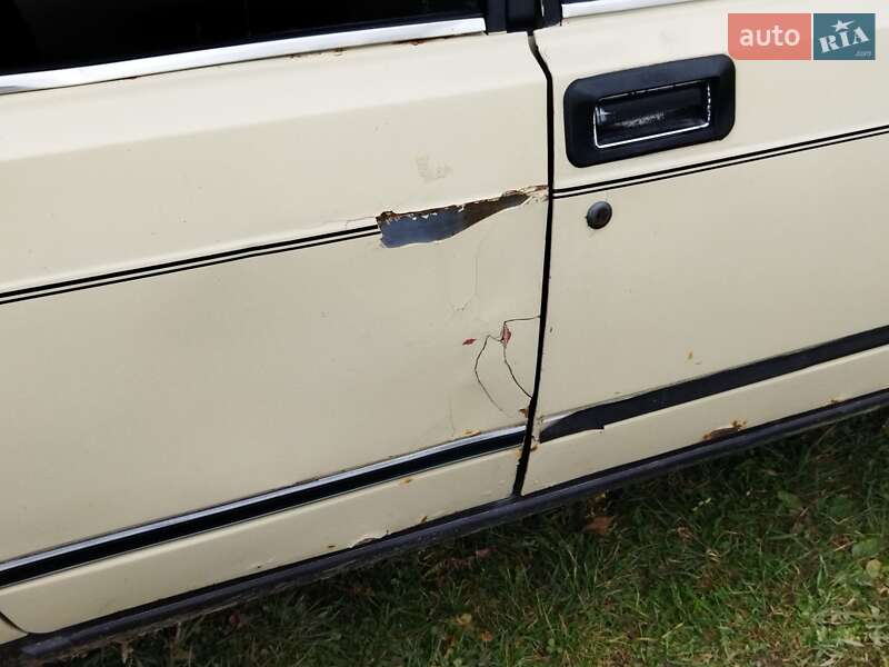 Седан ВАЗ / Lada 2105 1989 в Турці