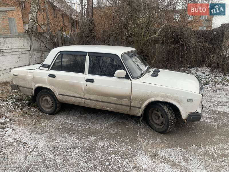 Седан ВАЗ / Lada 2105 1988 в Шишаки фото Седан ВАЗ / Lada 2105 1988 в Шишаки