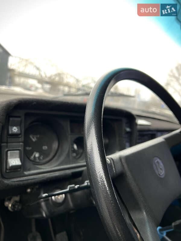 Седан ВАЗ / Lada 2105 1982 в Києві