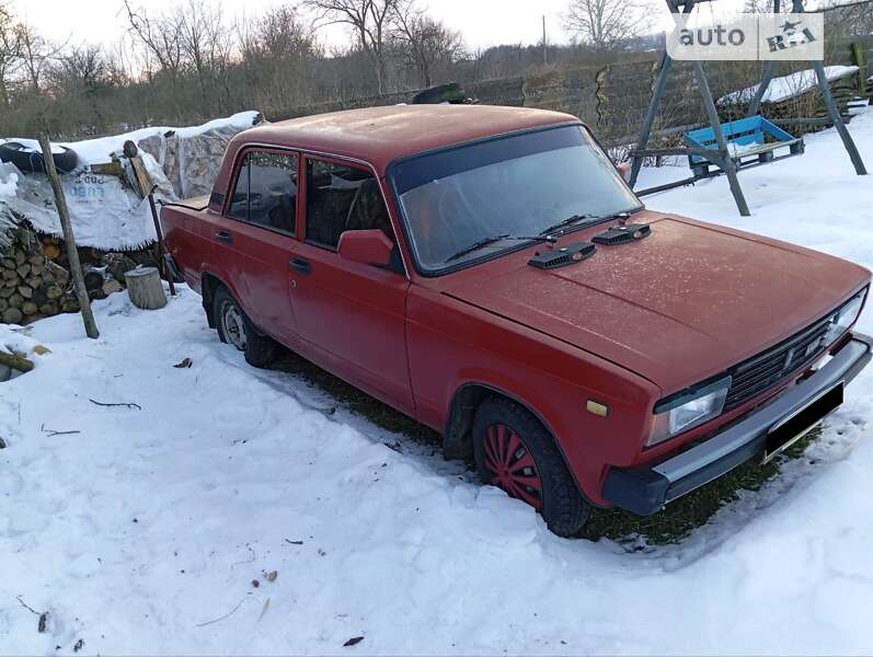 Седан ВАЗ / Lada 2105 1993 в Полтаві