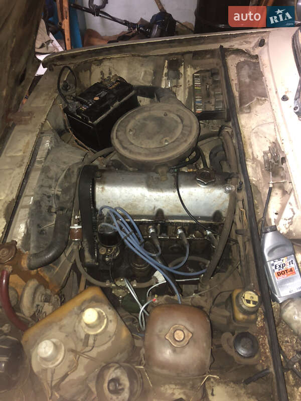 Седан ВАЗ / Lada 2105 1989 в Погребище фото 21 Седан ВАЗ / Lada 2105 1989 в Погребище