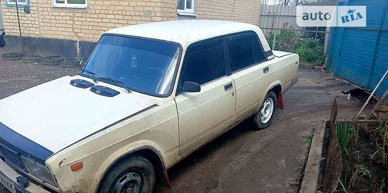 Седан ВАЗ / Lada 2105 1994 в Харькове