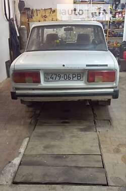 Седан ВАЗ / Lada 2105 1985 в Ровно