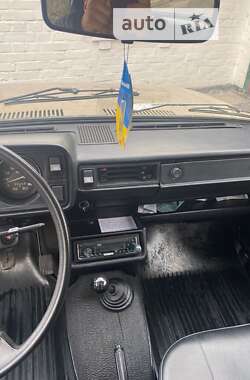 Седан ВАЗ / Lada 2105 1987 в Умані