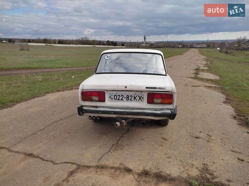 Седан ВАЗ / Lada 2105 1994 в Доброславі