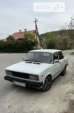 Седан ВАЗ / Lada 2105 1992 в Львове