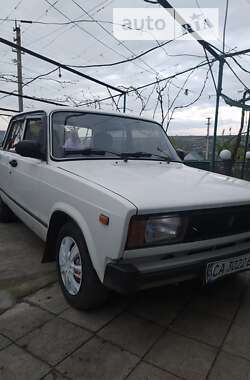 Седан ВАЗ / Lada 2105 1989 в Окнах