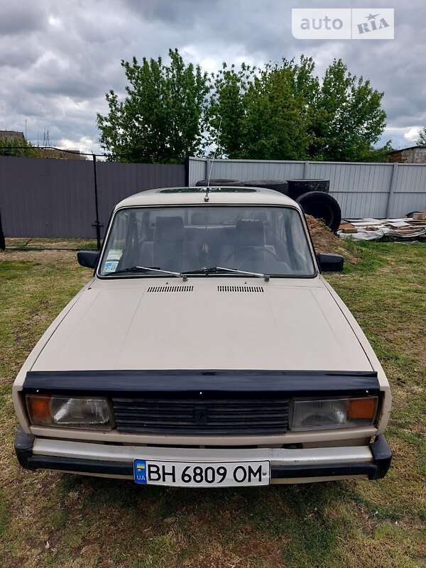 Седан ВАЗ / Lada 2105 1986 в Ивановке