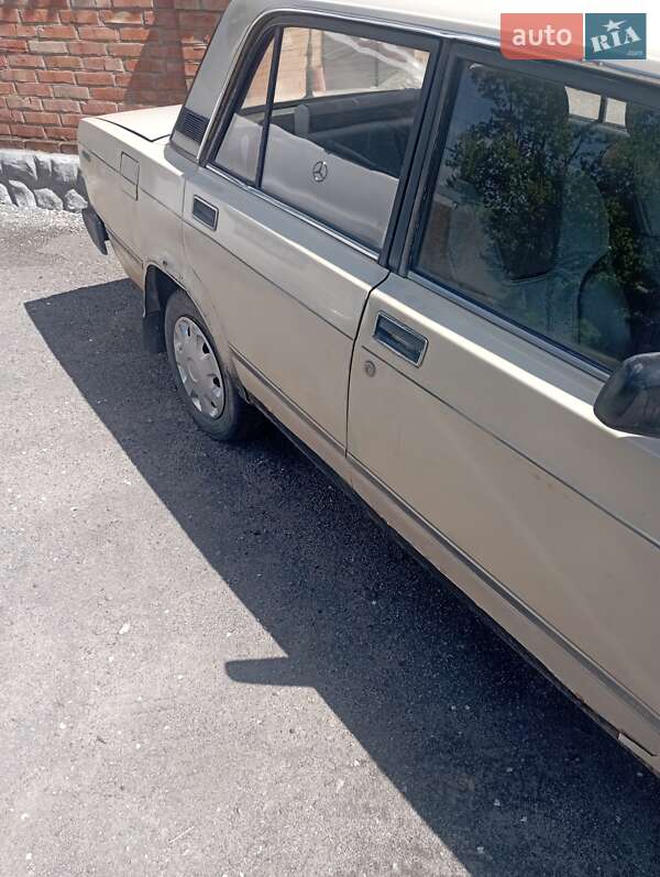 Седан ВАЗ / Lada 2105 1989 в Казатине