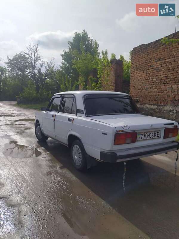Седан ВАЗ / Lada 2105 1999 в Немирове фото 5 Седан ВАЗ / Lada 2105 1999 в Немирове