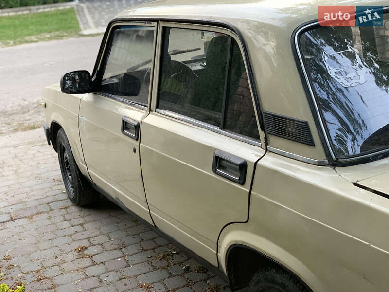 Седан ВАЗ / Lada 2105 1987 в Калуше