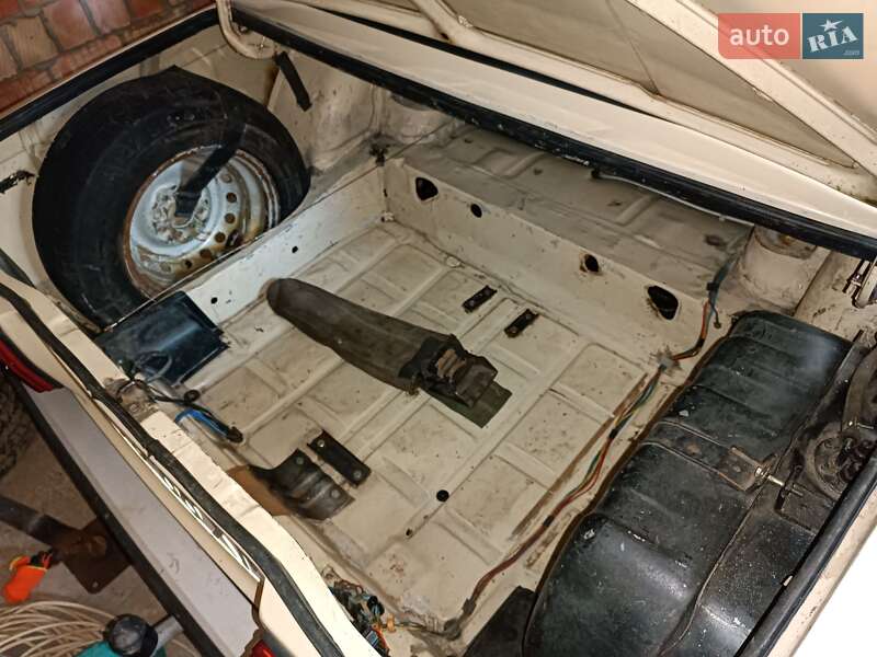 Седан ВАЗ / Lada 2105 1987 в Черновцах фото 15 Седан ВАЗ / Lada 2105 1987 в Черновцах