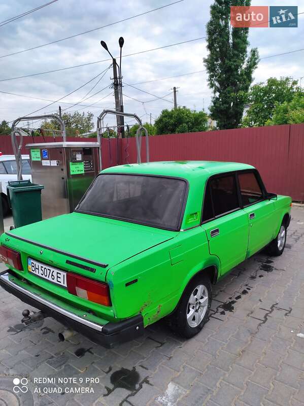Седан ВАЗ / Lada 2105 2001 в Одессе