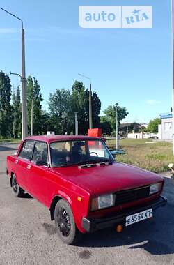 Седан ВАЗ / Lada 2105 1990 в Киеве