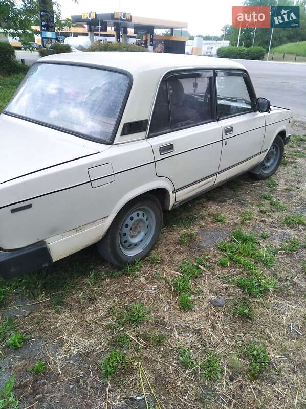 Седан ВАЗ / Lada 2105 1996 в Каменском